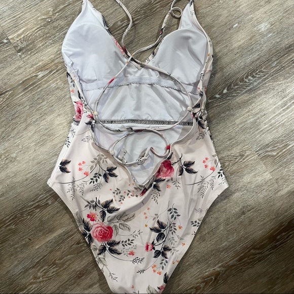 CUPSHE Tie Back High Waisted Shallow Waters Floral Print One-Piece Swimsuit - Picture 10 of 12